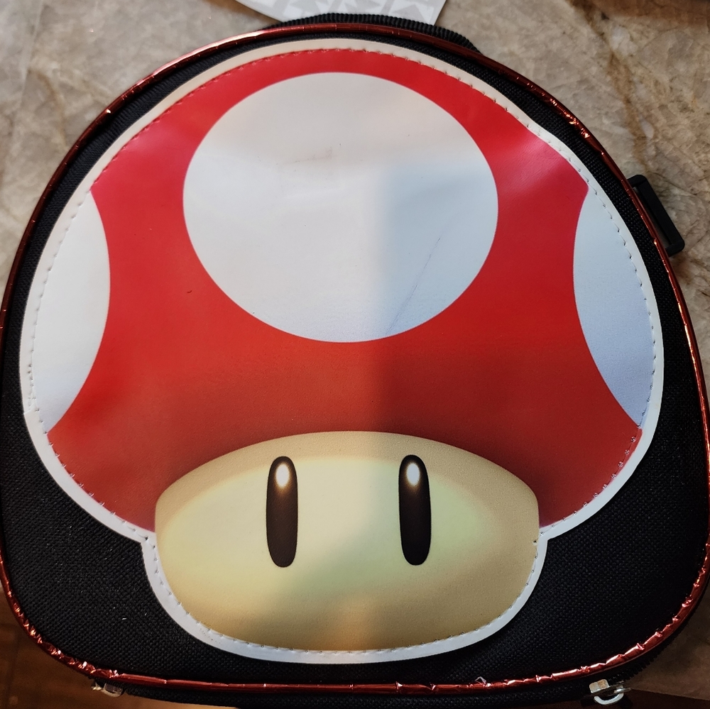 Super Mushroom Mario Bros 9 Inch Insulated Lunch Bag.